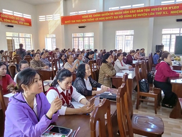 Khai giảng lớp Bồi dưỡng lý luận chính trị và nghiệp vụ cho  cán bộ Hội Liên hiệp phụ nữ năm 2025